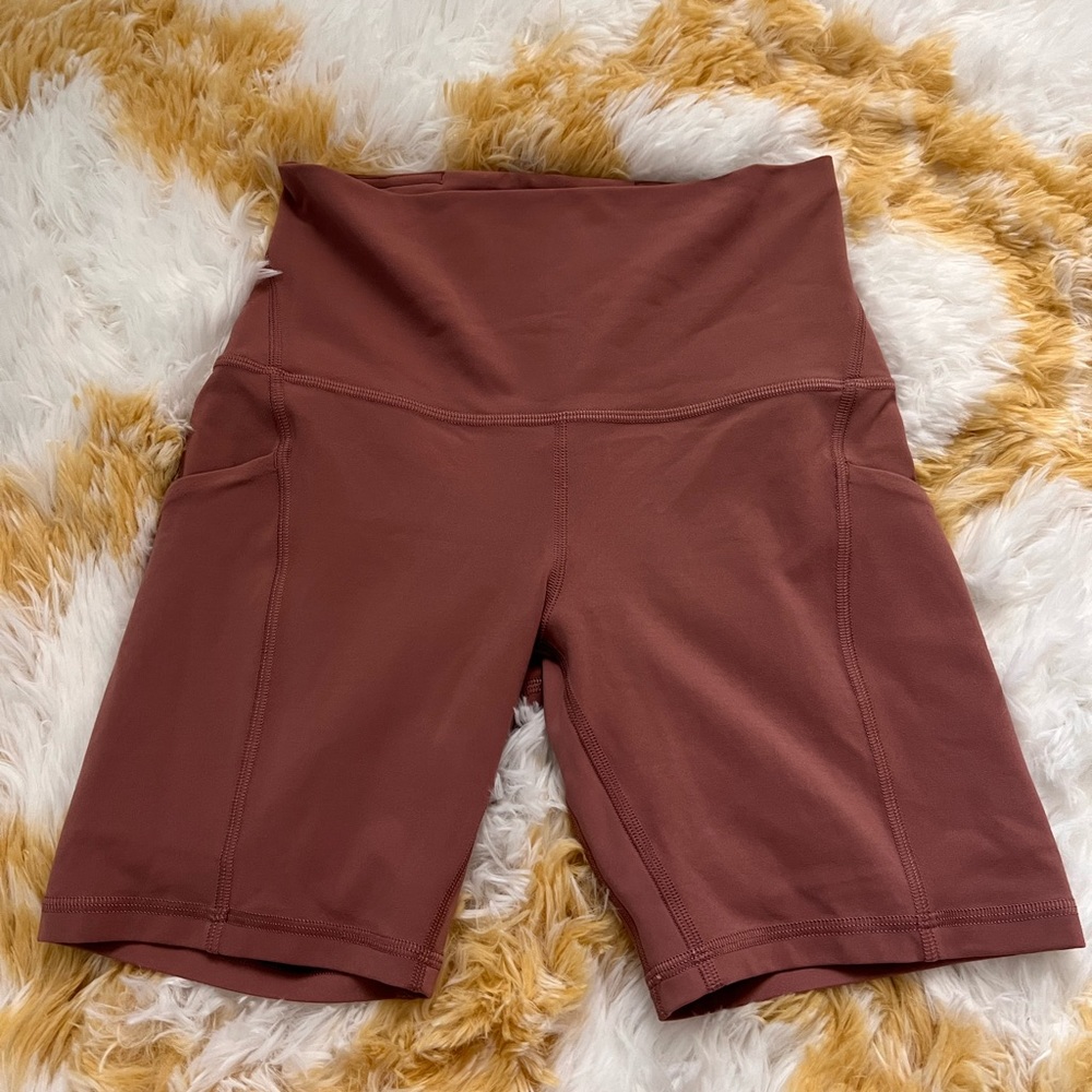 Lululemon HR Align Short w/ Pocket sz 4